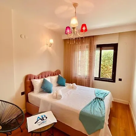 Villa Kusadasi'nda Havuzlu Lux Miray B2 Kusadası