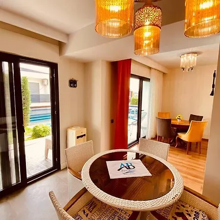 Kusadasi'nda Havuzlu Lux Miray B2 Вилла *