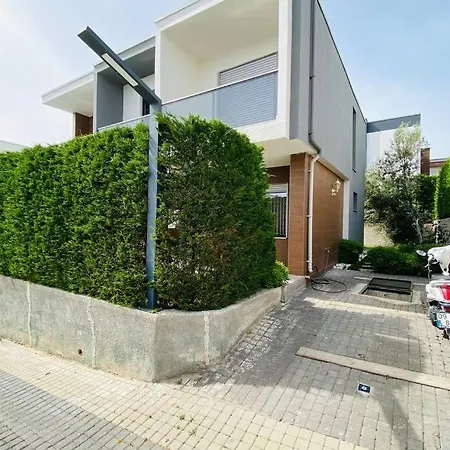 Kusadasi'nda Havuzlu Lux Miray B2 *