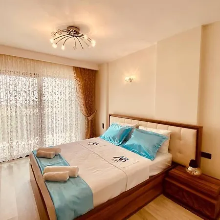 Kusadasi'nda Havuzlu Lux Miray B2 *