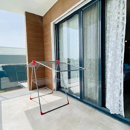 Kusadasi'nda Havuzlu Lux Miray B2 Villa